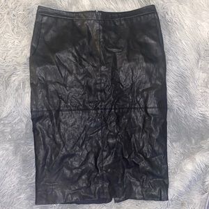 Eva Mendez leather skirt